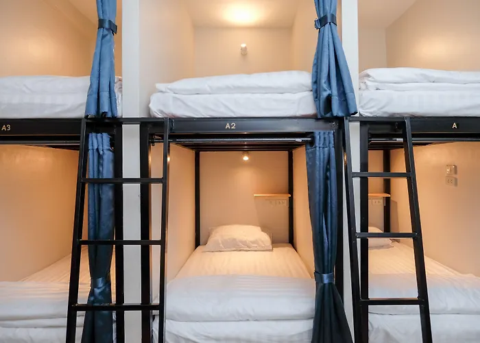 Delta 9 Hostel กรุงเทพมหานคร
